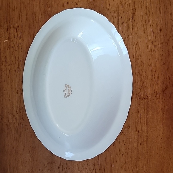 Vintage Pope Gosser 9" Oval Vegetable Bowl - Picture 2 of 4